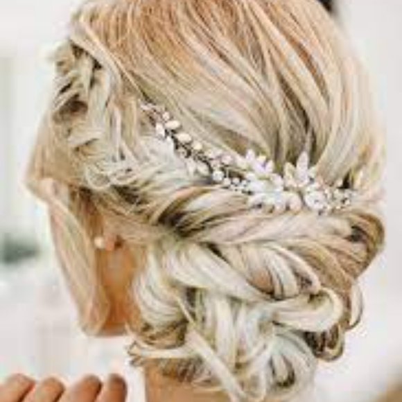 BRIDES AND HAIRPINS Gold Swarovski Crystal Marquise Floral Halo with Combs - Picture 3 of 7